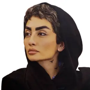 نیلوفر فتاحی اردکانی بنیانگذار و مدیر روابط عمومی